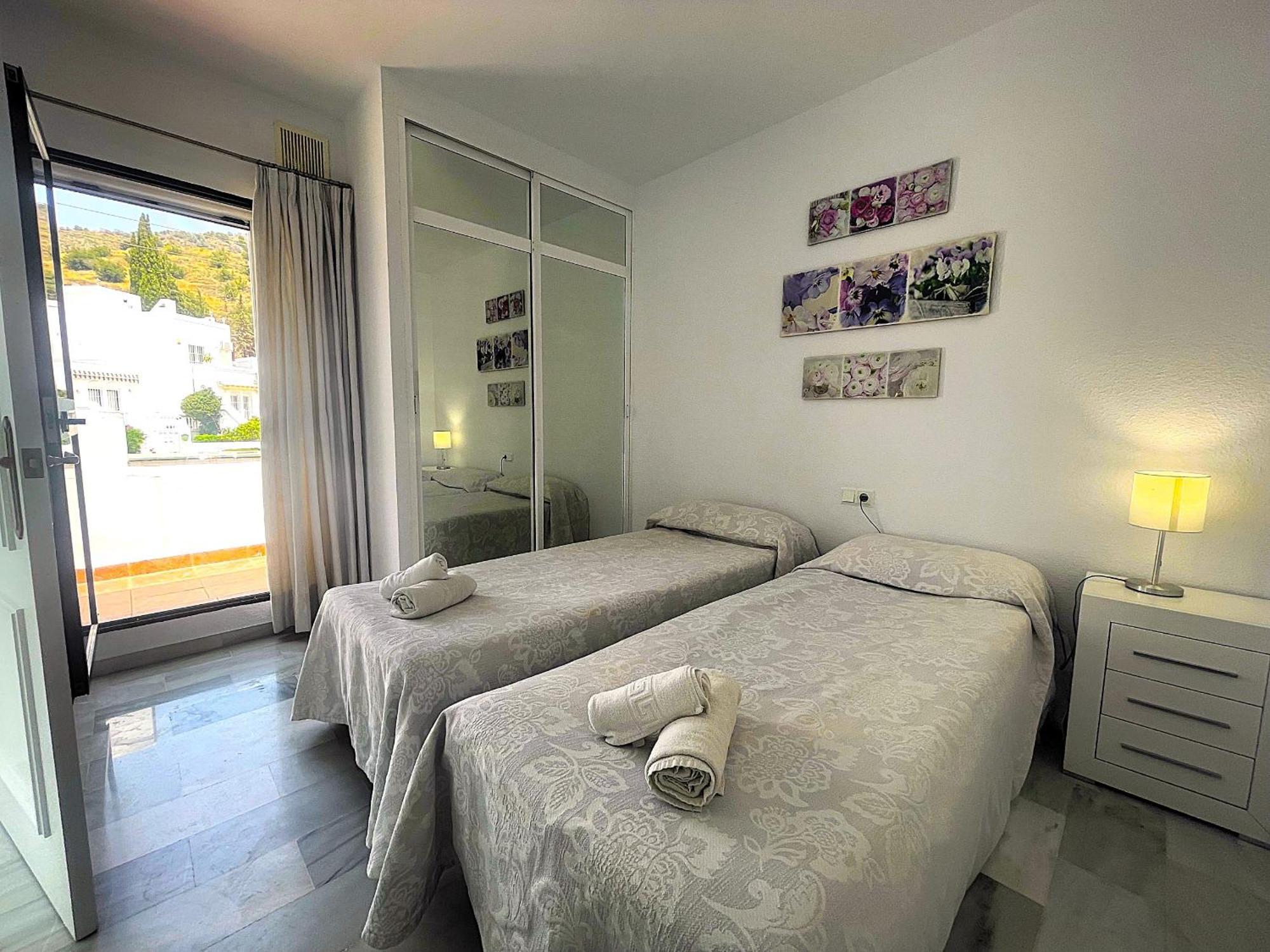 Urb. Alhambra II 15 Villa Nerja Luaran gambar